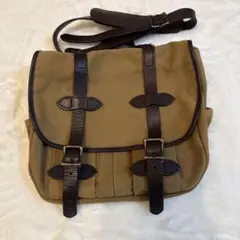 フィルソン　オイルドフィニッシュショルダーバッグ FILSON（フィルソン） スモール キャンバス ダッフルバッグ ｜ メンズ
