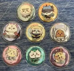 トガヒミコ×モモンガ　ちいかわ　ヒロアカコラボ　缶バッジ ホログラム缶バッジ トガヒミコ モモンガ ヒロアカ ちいかわ