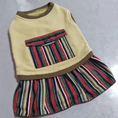 犬服 ストライプスカート付き黄緑色