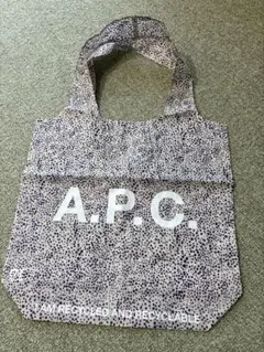 ★新品・未使用★『A.P.C』エコバッグ・ショッパーのサムネイル