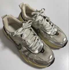 NIKE ナイキスニーカー V2K RUN 24cmのサムネイル