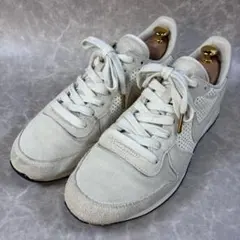 NIKE インターナショナリスト プレミアム 28 スエード×パンチングレザー