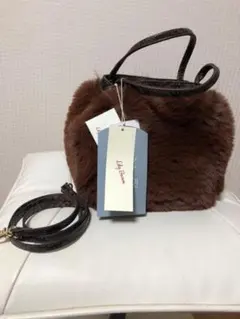 リリーブラウンのバッグです。