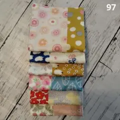 97.【6重ガーゼ】ハーフサイズ　パッチワークガーゼハンカチ　6枚セット　北欧