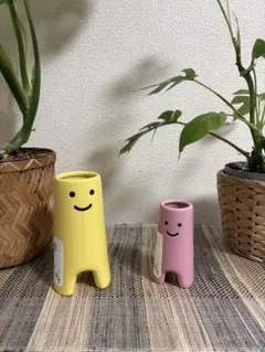 新品未使用 IKEA フローヴェクスト 花瓶 2点セット イエロー＆ピンクのサムネイル