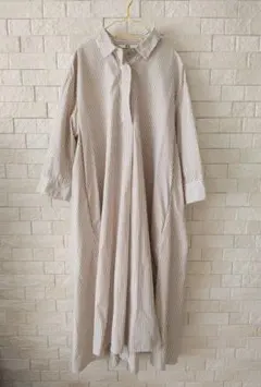 美品 ユニクロ Aラインワンピース ストライプ ホワイト ベージュ