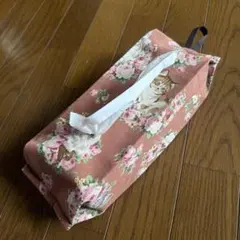 ボックスティッシュカバー猫と花柄