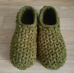 ☆ハンドメイド☆手編み ルームシューズ〈オリーブ〉
