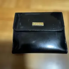 GUCCI 二つ折り財布 ブラック エナメル