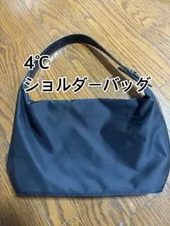 4℃ ショルダーバッグ ブラック
