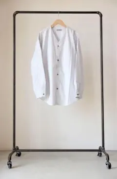 美品 nisica ノーカラーシャツ L