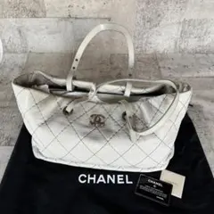 【中古】CHANEL シャネル オンザロード トートバッグ ホワイトのサムネイル