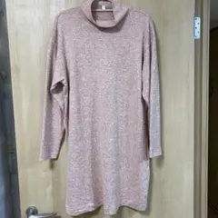ユニクロ　UNIQLO タートルネック 長袖 カットソー チュニック丈 ピンク系
