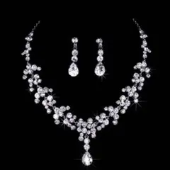 ネックレス&イヤリングセット　ブライダルアクセサリー　結婚式