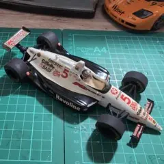 1/24ニューマンハース ローラT93フォード1993ナイジェル マンセル#5のサムネイル