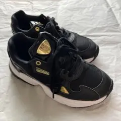adidas ファルコン スニーカー 23cm ブラック 黒金