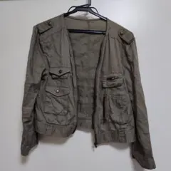 カーキ コットンジャケット フロントポケット付き