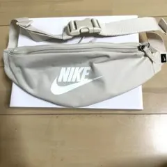ナイキ　ボディーバック