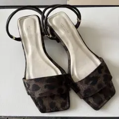 ADEViVRE ヒョウ柄 サンダル 25.5cmのサムネイル