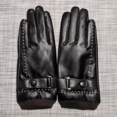 【新品】黒フェイクレザー手袋 ボタンアクセント、ニットカフ付き