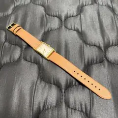 クォーツ腕時計