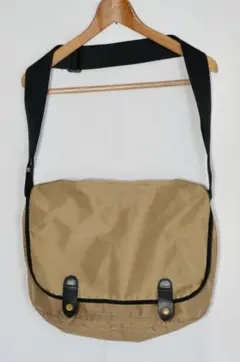 フランス製 Herve Chapelier ショルダーバッグ メッセンジャー 美品】Herve Chapelier ショルダーバッグ 黒 メッセンジャー