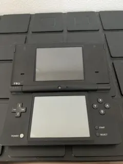 Nintendo DS i ブラック　ケース付き 期間限定価格