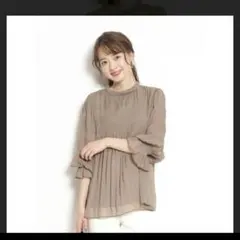 新品タグ付 JUSGLITTY プリーツスリーブブラウス 洗える パール 0 