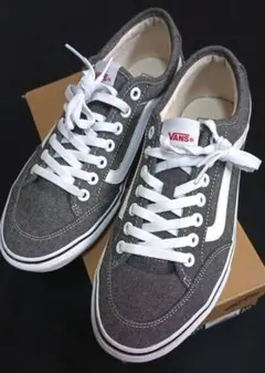 スニーカー27.5cm