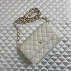 CHANEL シャネル ノベルティ ホワイト チェーンショルダーバッグ 斜め掛け