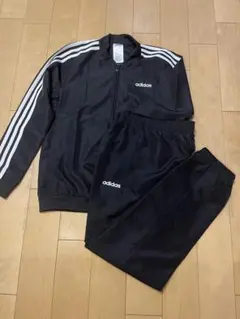 アディダス　ジャージ上下セット