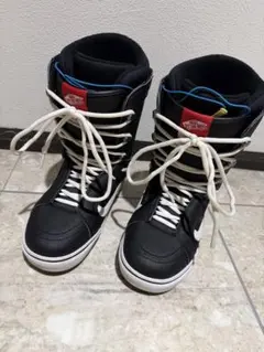 希少 NIKE SB VAPEN スノーボードブーツ 27.5cm Bred色 - メルカリ