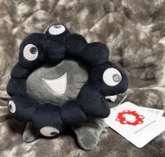 黒ミャクミャク　寝そべり　ぬいぐるみS