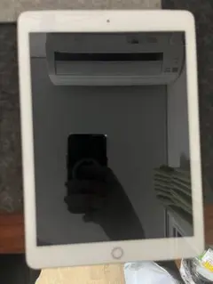 iPad 第5世代 128GB ゴールド