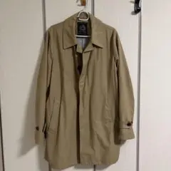 ベージュ トレンチコート