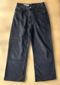 ★ZARA ブラック ストレートデニムEUR34★