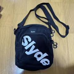 Slyde ショルダーバッグ ブラック