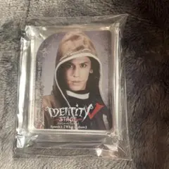 Item thumbnail for item fc76da10-6890-4c75-bf32-671943eadec9