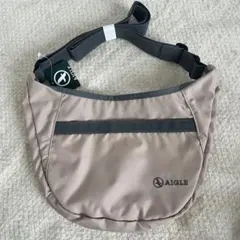 【新品タグ付】エーグル AIGLE ロゴ ショルダーバッグ サコッシュのサムネイル