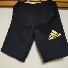 adidas　ハーフパンツ160