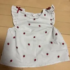 いちご刺繍 フリル袖 トップス　90