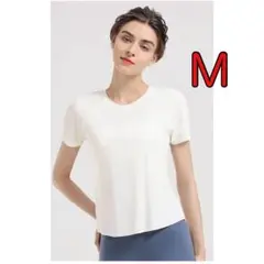 スポーツTシャツ　白　Mサイズ　ヨガウエア　接触冷感　Tシャツ　ウエア　半袖