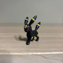 ポケットモンスター　ブラッキー　モンコレ　フィギュア