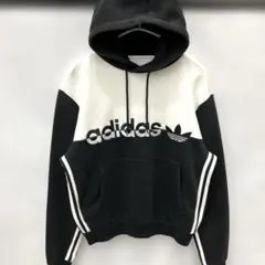 adidas フード付きパーカー ブラック/ホワイト