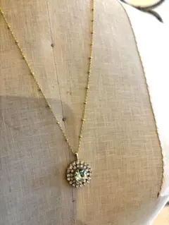 スワロフスキーグリーンクリスタル ネックレス☆新品◯未使用