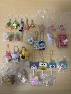 ガチャガチャ　めじるしアクセサリー　キーホルダー　まとめ売り
