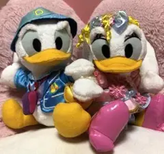 ドナルドダック　デイジーダック くっつくぬいぐるみ