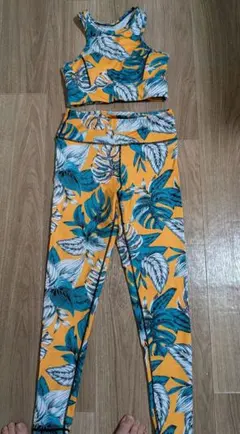 SUKARA スカーラ SPOUT フローラルヨガウェアセット Mサイズ - メルカリ