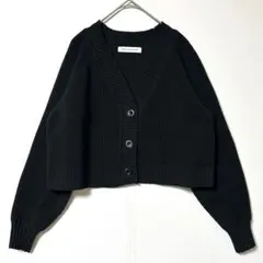 URBAN RESEARCH ブラック クロップドカーディガン 無地 YR Eのサムネイル
