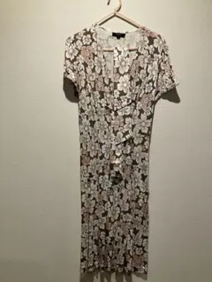 Burberry London 花柄 半袖ワンピース 40のサムネイル